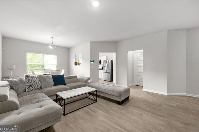 6907 Rogers Point, Lithonia, GA 30058