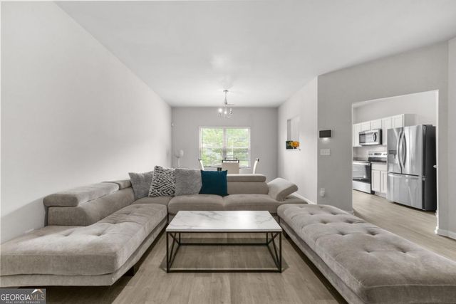 6907 Rogers Point, Lithonia, GA 30058