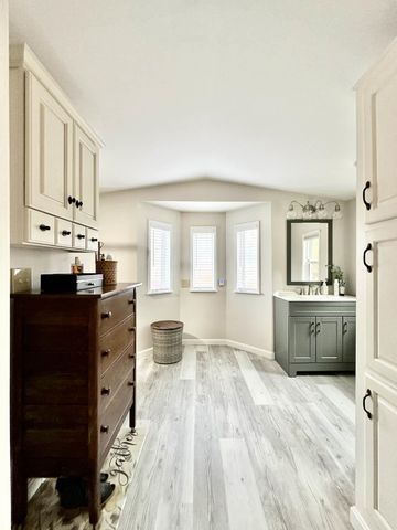 242 Riverside Drive, Campton, NH 03223