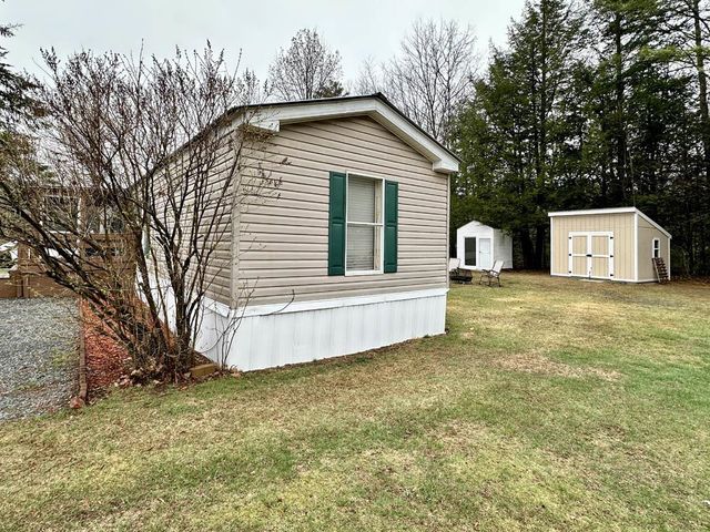 242 Riverside Drive, Campton, NH 03223