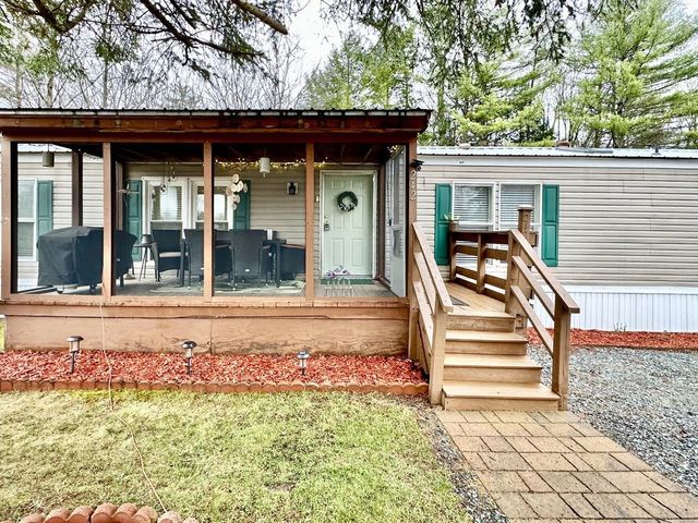 242 Riverside Drive, Campton, NH 03223