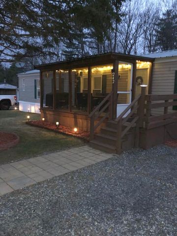 242 Riverside Drive, Campton, NH 03223