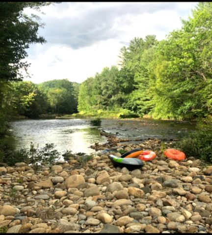 242 Riverside Drive, Campton, NH 03223