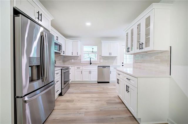 132 Echota Avenue NE, Calhoun, GA 30701