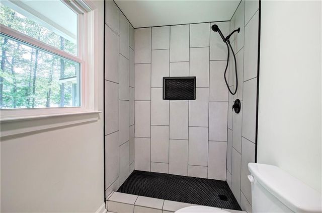 132 Echota Avenue NE, Calhoun, GA 30701