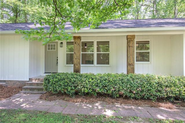 132 Echota Avenue NE, Calhoun, GA 30701
