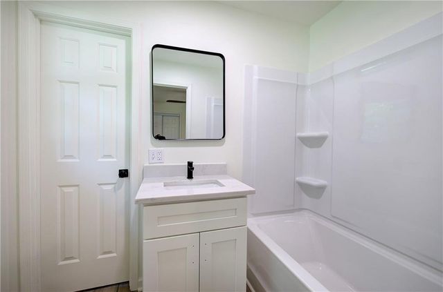 132 Echota Avenue NE, Calhoun, GA 30701