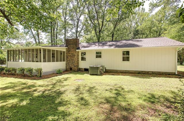 132 Echota Avenue NE, Calhoun, GA 30701