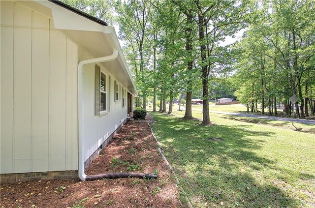 132 Echota Avenue NE, Calhoun, GA 30701