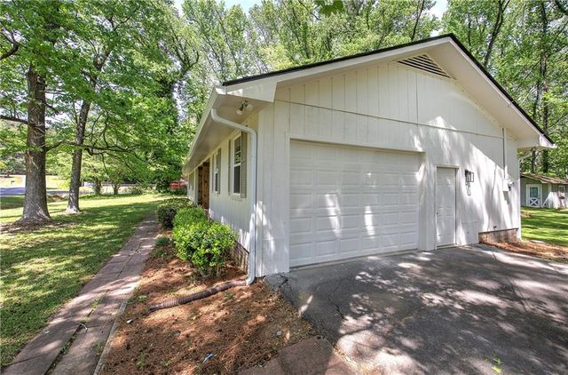 132 Echota Avenue NE, Calhoun, GA 30701