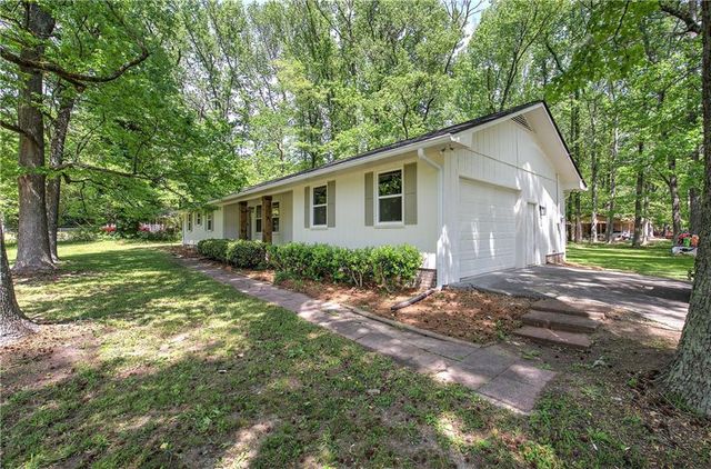 132 Echota Avenue NE, Calhoun, GA 30701