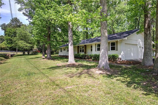 132 Echota Avenue NE, Calhoun, GA 30701
