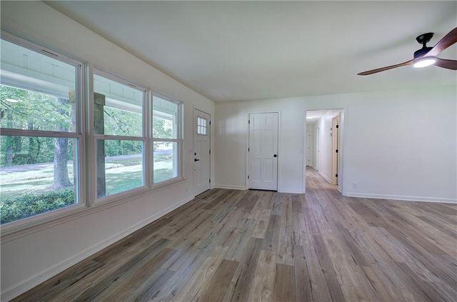 132 Echota Avenue NE, Calhoun, GA 30701