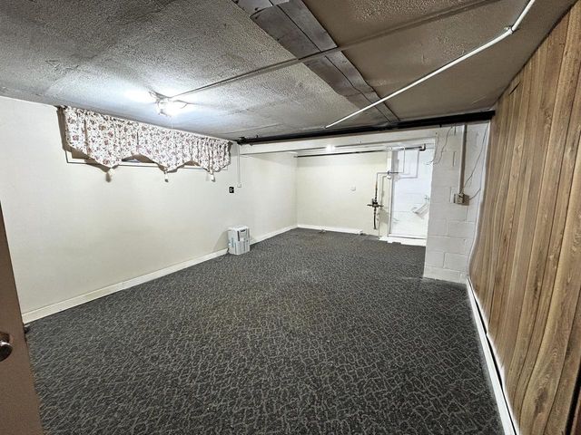 3927 N 16th STREET, Milwaukee, WI 53206