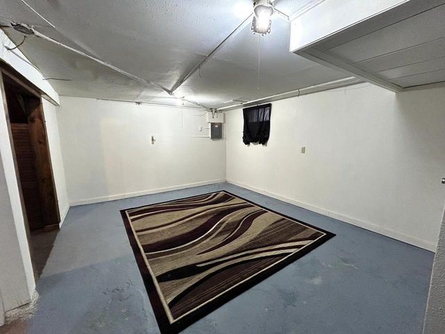 3927 N 16th STREET, Milwaukee, WI 53206