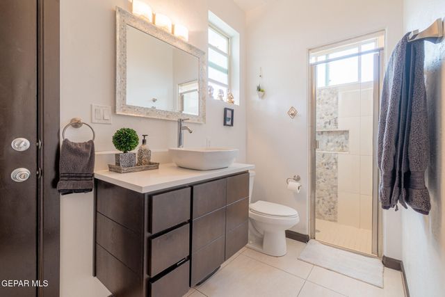 1271 HIDDEN DESERT Lane, El Paso, TX 79912