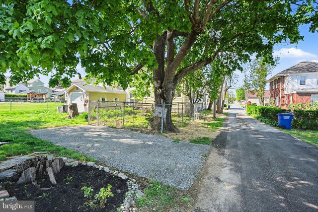 23 PARK AVE, Littlestown, PA 17340