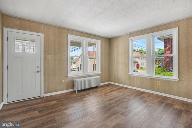 23 PARK AVE, Littlestown, PA 17340