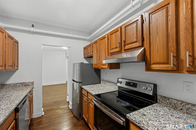 187 Bank Street 302, New London, CT 06320