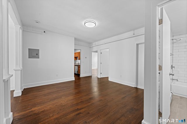 187 Bank Street 302, New London, CT 06320