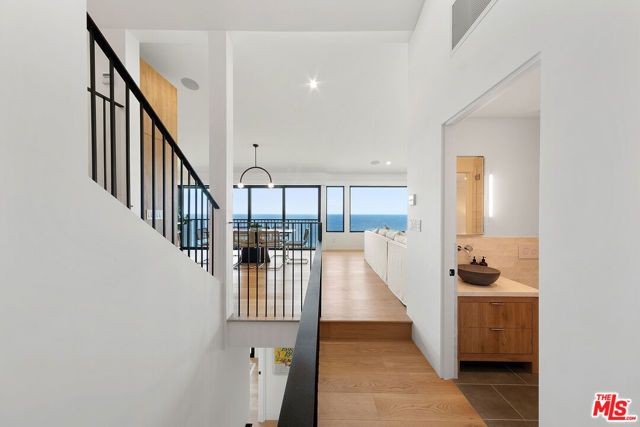 6813 SHEARWATER Lane, Malibu, CA 90265