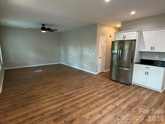 412 N Peterson Street, Stanley, NC 28164