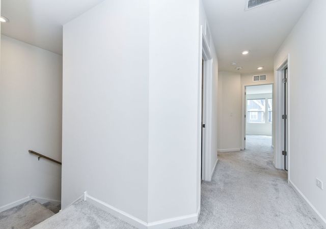 2206 Weatherbee Lane, Naperville, IL 60563