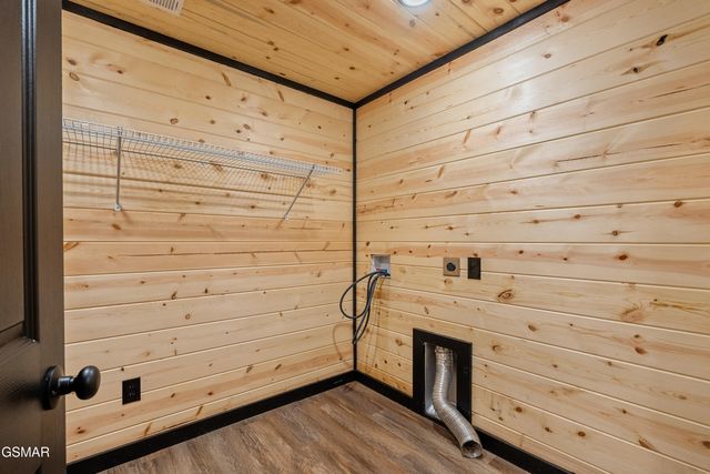 2881 Caughron Mountain Road, Sevierville, TN 37876