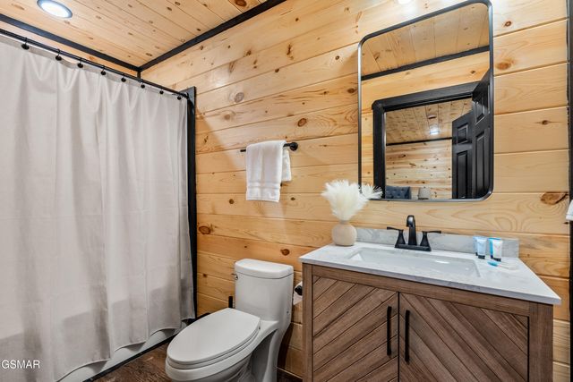 2881 Caughron Mountain Road, Sevierville, TN 37876