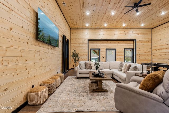 2881 Caughron Mountain Road, Sevierville, TN 37876