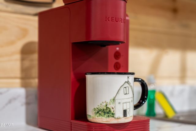 2881 Caughron Mountain Road, Sevierville, TN 37876