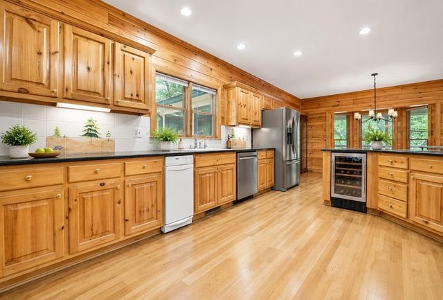 88 Pauls Lane, Ellijay, GA 30536