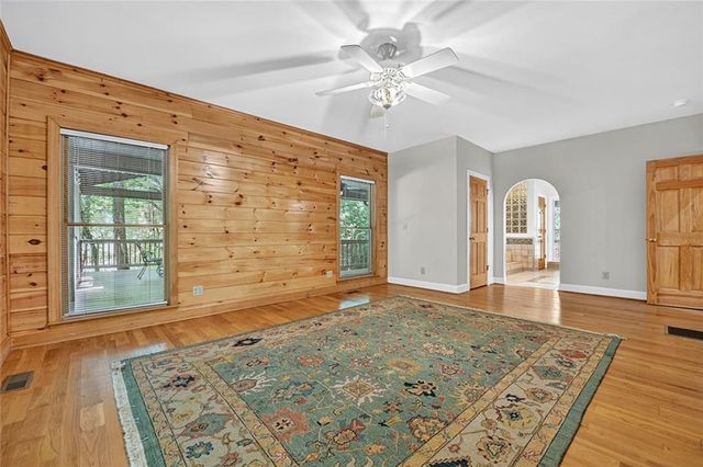 88 Pauls Lane, Ellijay, GA 30536