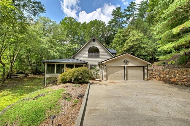 88 Pauls Lane, Ellijay, GA 30536