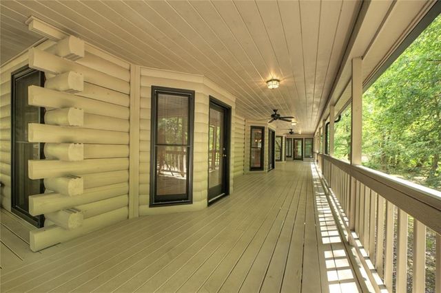 88 Pauls Lane, Ellijay, GA 30536