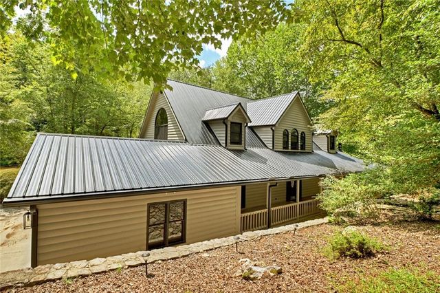 88 Pauls Lane, Ellijay, GA 30536