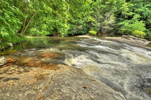 88 Pauls Lane, Ellijay, GA 30536