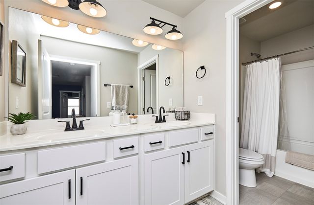 3811 NW 13th Street, Ankeny, IA 50023