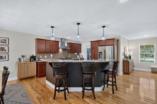 8669 Lilly Ridge Drive, Alto, MI 49302