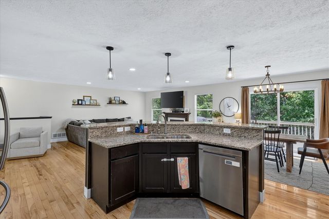 8669 Lilly Ridge Drive, Alto, MI 49302