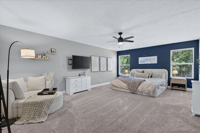 8669 Lilly Ridge Drive, Alto, MI 49302
