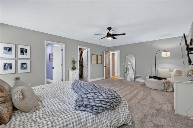 8669 Lilly Ridge Drive, Alto, MI 49302