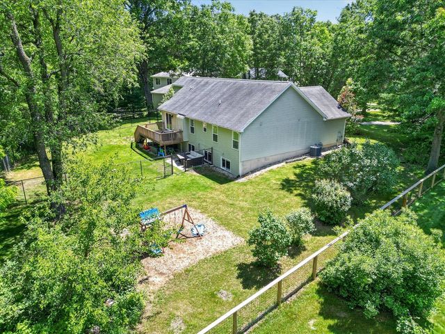 8669 Lilly Ridge Drive, Alto, MI 49302