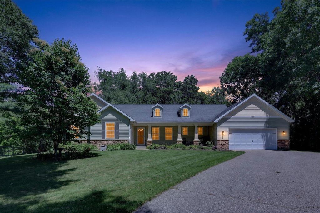 8669 Lilly Ridge Drive, Alto, MI 49302