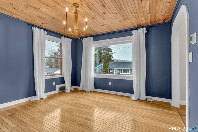 13 Fontaine Court, Norwich, CT 06380