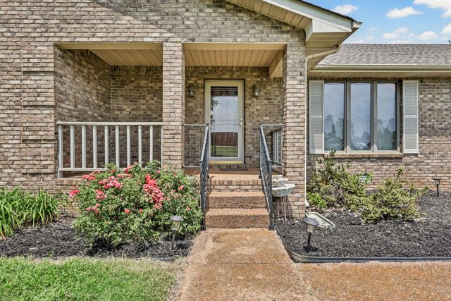 1177 Meriwether Rd, Clarksville, TN 37040