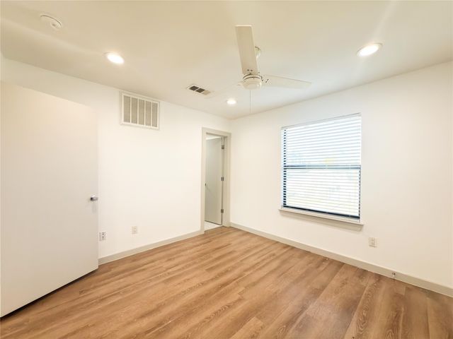 4526 Munger Avenue 212, Dallas, TX 75204