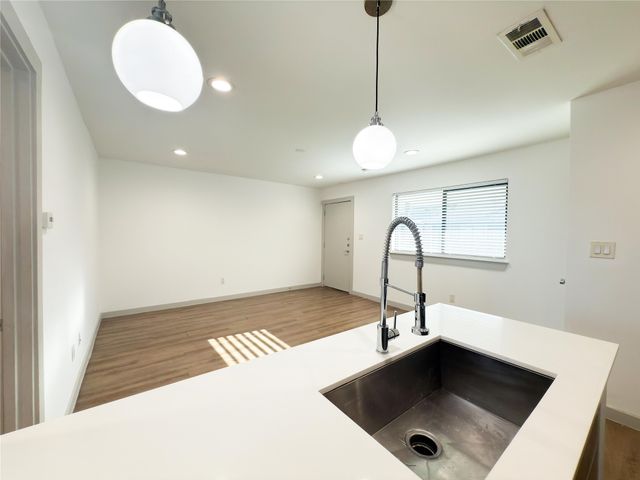 4526 Munger Avenue 212, Dallas, TX 75204