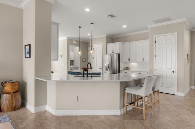 7036 WHITTLEBURY TRAIL, Bradenton, FL 34202