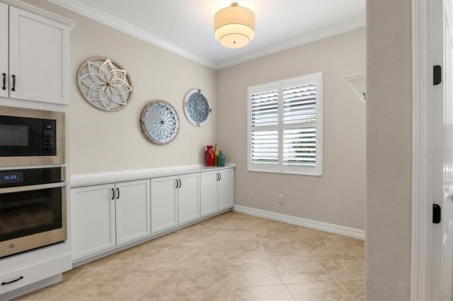 7036 WHITTLEBURY TRAIL, Bradenton, FL 34202